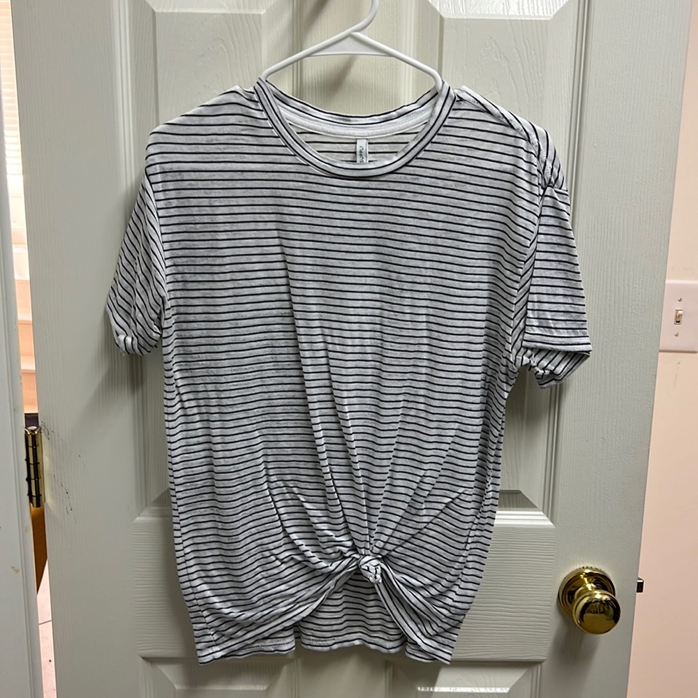 Zsupply black and white stripe tee. Size xsmall.